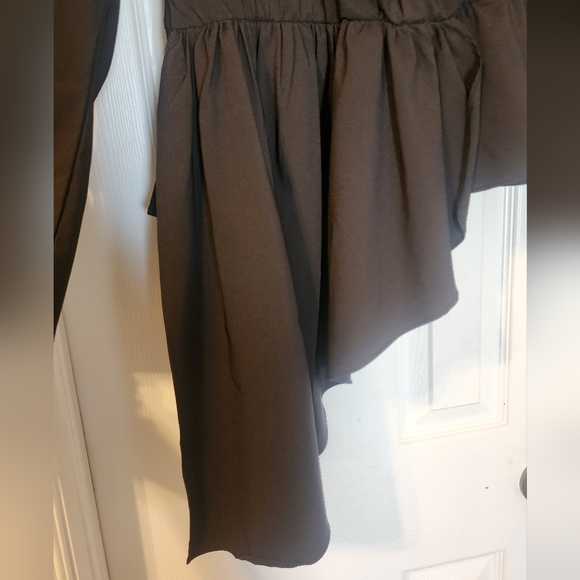 Missguided Asymmetrical Peplum Top | Long Sleeve - Picture 2 of 6